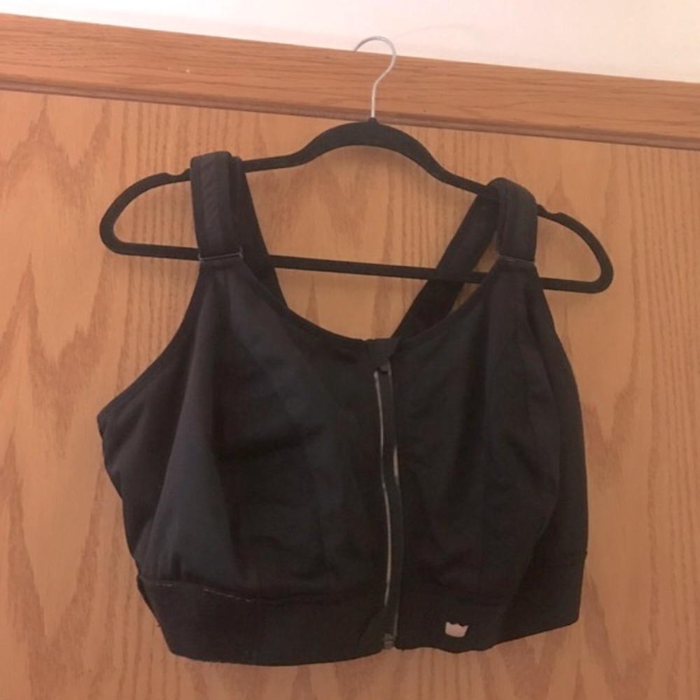 SHEFIT sports bra